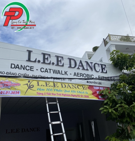 Bảng hiệu quảng cáo Mica