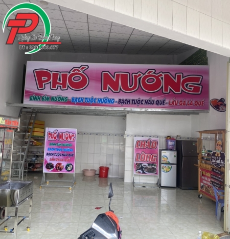 Bảng hiệu quán ăn