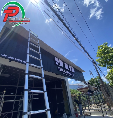 Bảng hiệu quán bida 919