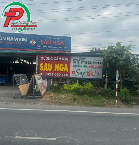 Bảng hiệu xưởng cán tôn Sáu Nga