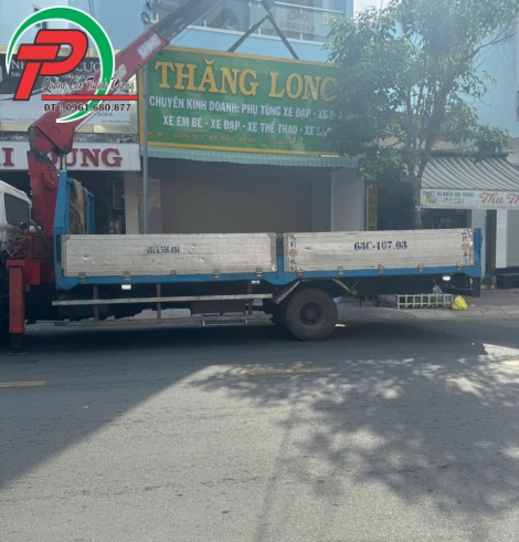 Bảng hiệu cửa hàng xe máy Thăng Long