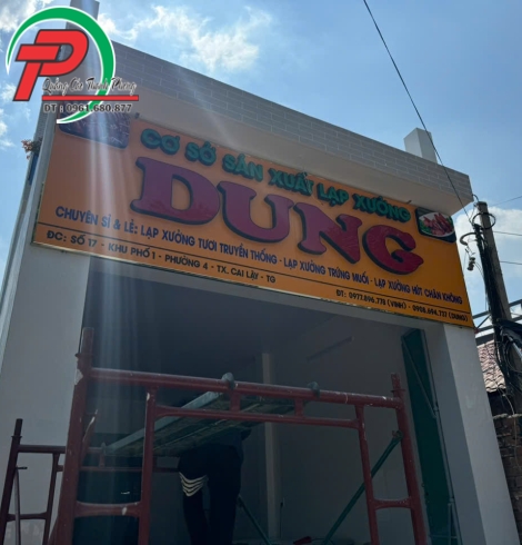 Bảng hiệu Lạp xưởng Alu