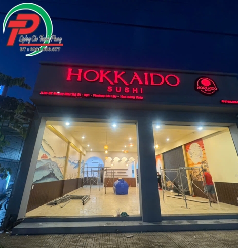 bảng hiệu quán Sushi Hokkaido
